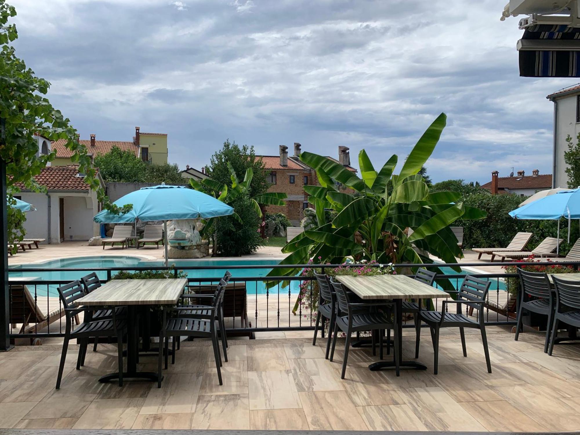 Gargamelo Pension Пореч Экстерьер фото
