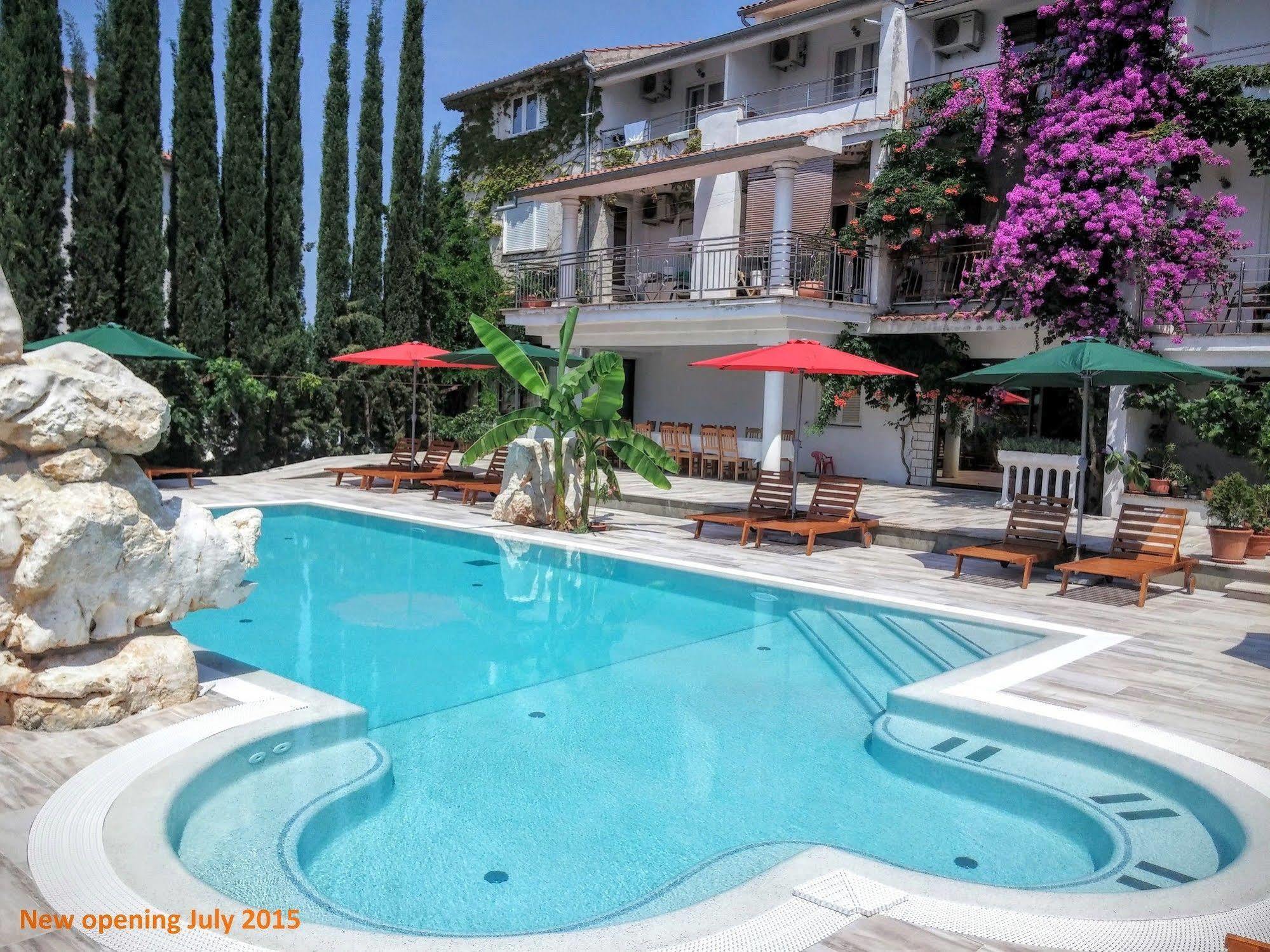 Gargamelo Pension Пореч Экстерьер фото