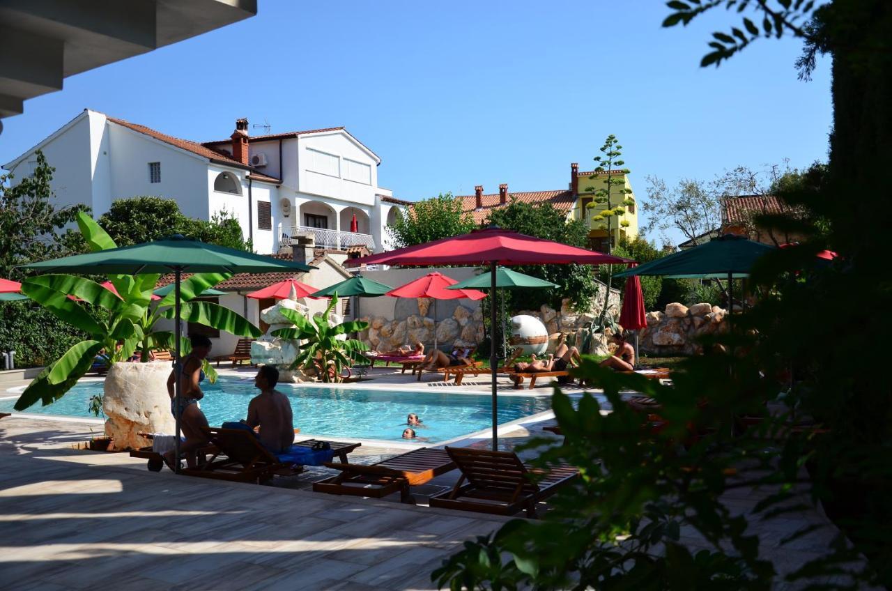 Gargamelo Pension Пореч Экстерьер фото